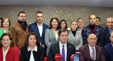 CHP İzmir'de bir dönem son buldu... Yücel'den vekillik için ilk adım