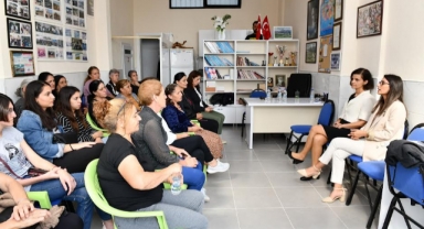 Çiğlili Kadınların Buluşma Adresi: Mor Akademi