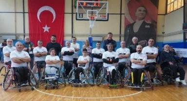 Engel tanımayan sporculardan farkındalık maçı