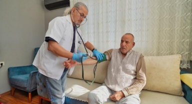 Gaziemir Belediyesi, sağlık hizmetleriyle fark yaratıyor