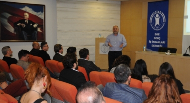 Genç patronlardan kalifiyesiz üniversite mezunu uyarısı!