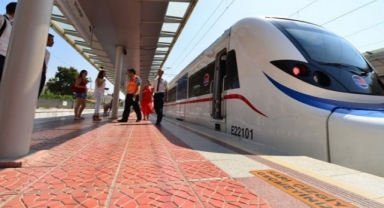 İZBAN’da intihar girişimi 