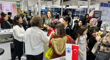 Konak’a Engelsiz Yaşam Fuarı’nda büyük ilgi