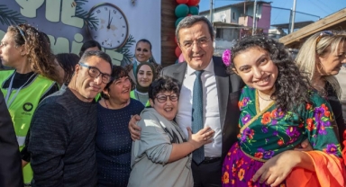 Konak Engelsiz Yaşam Köyü’nde yeni yıl partisi 