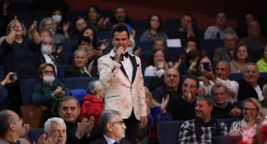 Narlıdere’de şarkılar eğitime destek için söylendi