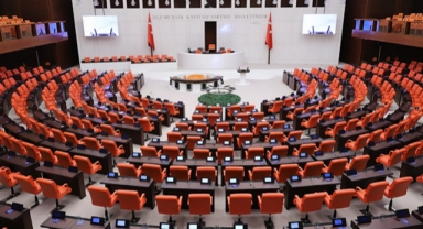 TBMM tatile girdi EYT seneye kaldı