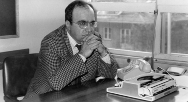 Bayraklı Uğur Mumcu’yu unutmadı