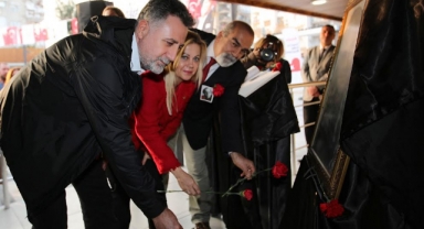 Bayraklı Uğur Mumcu’yu unutmadı!