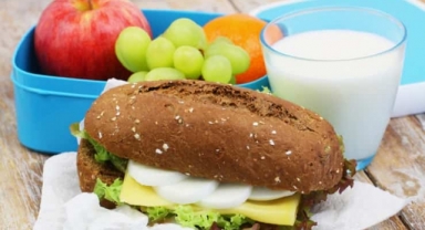 Beslenme çantaları İzmir dayanışmasıyla doluyor