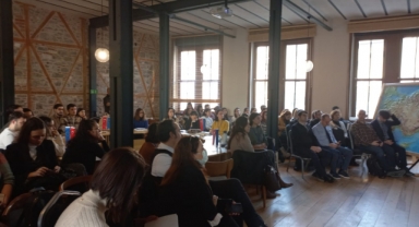 Genç elçiler İzmir'in geleceği için proje üretiyor