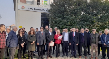 İzmir Emek ve Demokrasi Güçleri: Uğur Mumcu onurumuzdur 