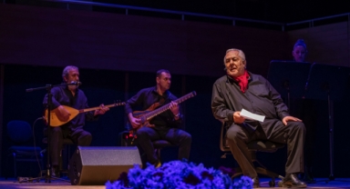 Nazım Hikmet ile Yannis Ritsos İzmir’de şiir ve şarkılarla anıldı