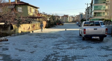 Ödemiş'te kilit parke taşı mesaisi