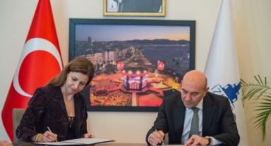 Toplum Gönüllüleri Vakfı ile protokol... Bu imza gençlerin kişisel gelişimi için