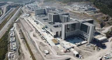 Açılış yok, grev var: Bayraklı Şehir Hastanesi açılışı yine ertelendi