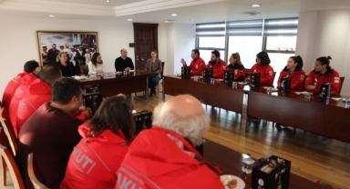 Başkan Ceritoğlu Sengel AKUT Selçuk ekibi ile bir araya geldi...Emeklerinize, vicdanınıza, cesaretinize sağlık