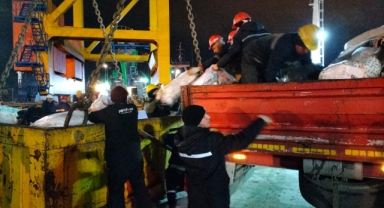 Başkan Soyer: “İzmir'den deprem bölgesine yardım aktarmaya devam ediyoruz”