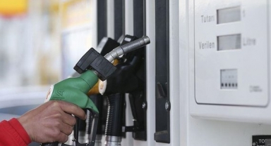 Benzine indirim! Litre fiyatı ne kadar oldu? 