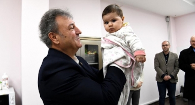 Bornova'dan depremzede minikler için oyun alanı