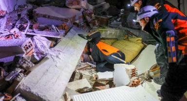 Buca’nın kurtarma ekibi afet bölgesinde