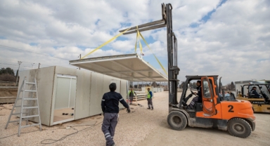 Büyükşehir 5 binin üzerinde depremzedeyi konteyner kente taşıyacak