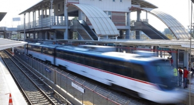 Büyükşehir'den 3 ilçede ulaşımı rahatlatacak yatırım... İZBAN’a 4 yeni durak daha