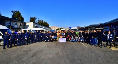 Büyükşehir'den afet bölgesine personel desteği: 71 kişilik ilk ekip yola çıktı