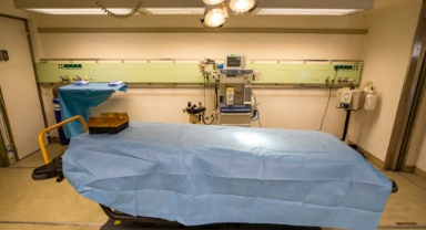 Büyükşehir'den Hatay'a mobil ameliyathaneli sahra hastanesi 