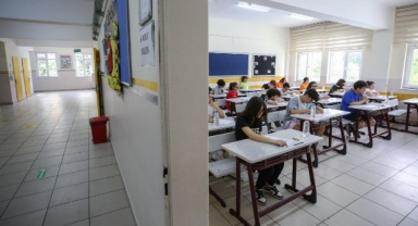 Deprem nedeniyle ara verilmişti... Okullar o tarihte açılıyor