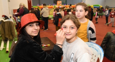 Foçalı çocuklar Tatil Şenlikleriyle doyasıya eğlendi 