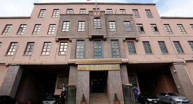 Hainler depremi fırsat bildi: Terör saldırısı!