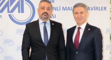 İzmir YMMO Başkanı Zengin: “Depreme dayanıklı kentler oluşturmalıyız”