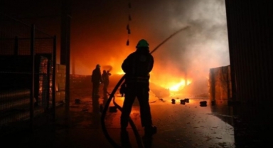 Karabağlar’da korkutan yangın: Küle döndürdü!