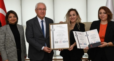 Karabağlar, Toplam Kalite Yönetimi Belgesi'ne “ISO 9001” kavuştu