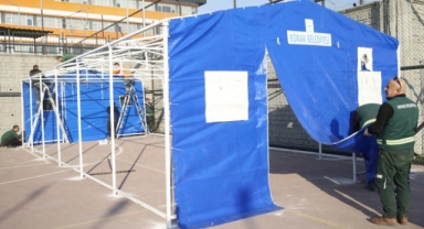 Konak Belediyesi'nden Kahramanmaraş'a çadırkent: 100 aileye barınma imkanı!