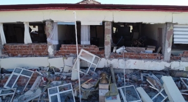 O bölgede güçlendirme yapılan okullar yıkıldı!