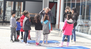 Seferihisar Belediyesi’nden depremzedelere psikolojik destek