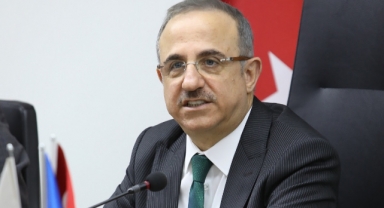 AK Parti İzmir; ‘Evim Yuvan Olsun’ dedi: “50 il yöneticimiz 50 yuvanın kapısını açtı”