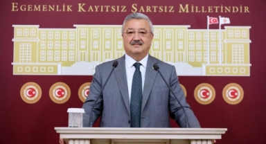 AK Partili Nasır’dan Sandal’a 'TOKİ' yanıtı: Hükümetimizin yaptıklarını karalamak için bol bol laf üretiyor