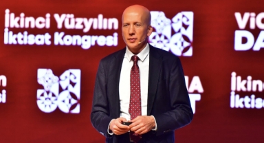 Aklın ve bilimin yönüne dönelim önümüz açık