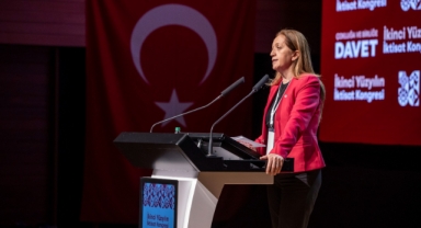 Arzu Çerkezoğlu: Meselemiz demokratik bir cumhuriyeti inşa etmektir