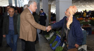 Narlıdere'de esnaf buluşmaları: Engin, talepleri yerinde dinledi