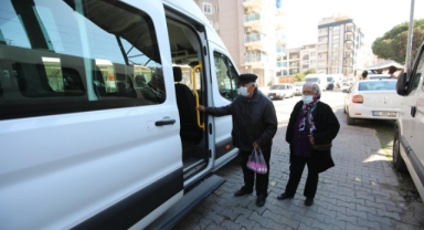 Bayraklı’da “ücretsiz pazar servisi” dönemi