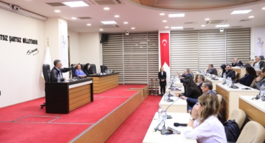 Muhalefet krizi Bayraklı'ya sıçradı! İYİ Partili isimlerden Kılıçdaroğlu'na destek