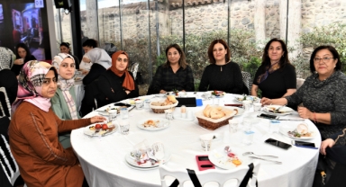Bornova'da kadınlar kahvaltıda buluştu