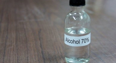 Bornova'da kimya fabrikasına etil alkol baskını