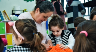 Bornovalı çocuklar ve anneleri ahtapot atölyesinde buluştu