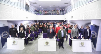 Buca'da depremin gerçek yüzü tartışıldı