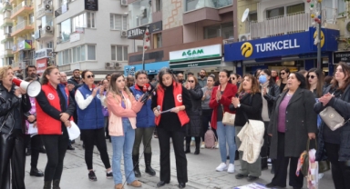 DİSK’li kadınlar tek ses oldu: Yaşasın kadın dayanışması!