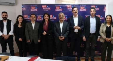 Emek ve Özgürlük İttifakı adaylık açıklaması yaptı